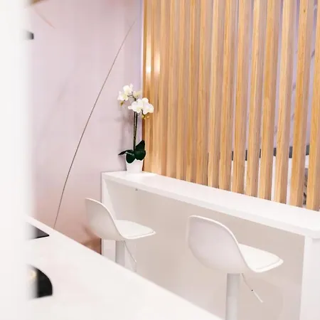 아파트 Luxury Way Vanilla 트라니